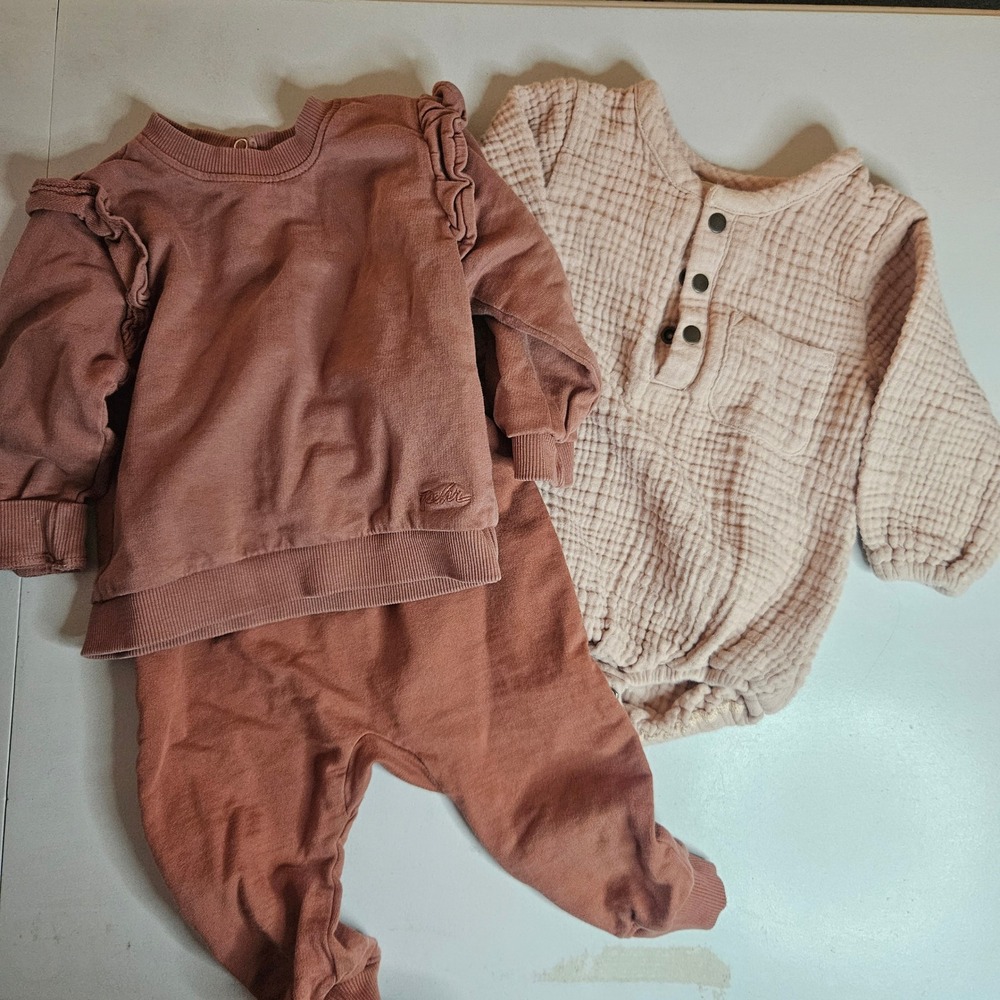 Pehr Organic Cotton Baby Bundle Ruffle Sweatshirt Joggers Muslin Romper 6-12M